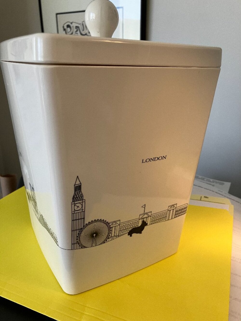 Pet Scout 'Treats' / 'Food Container